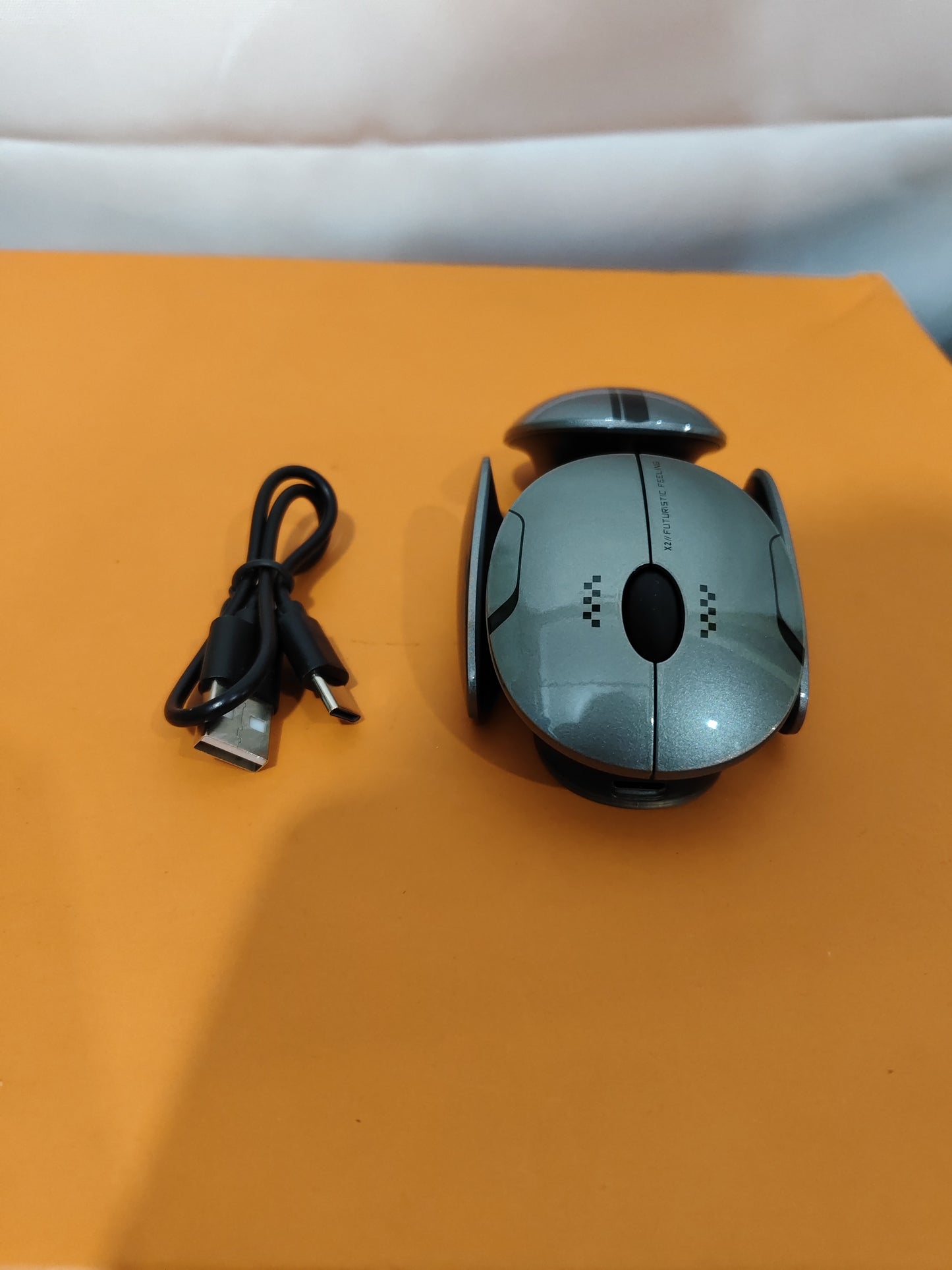 Bluetooth Wireless Three-mode Mouse Mute